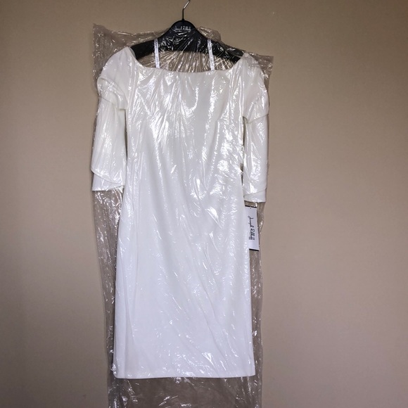 Dress - Picture 3 of 7